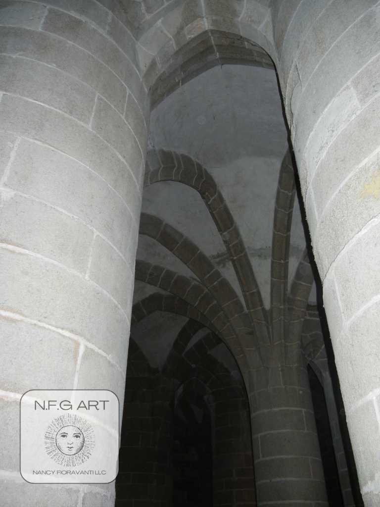 41. Between Columns FR